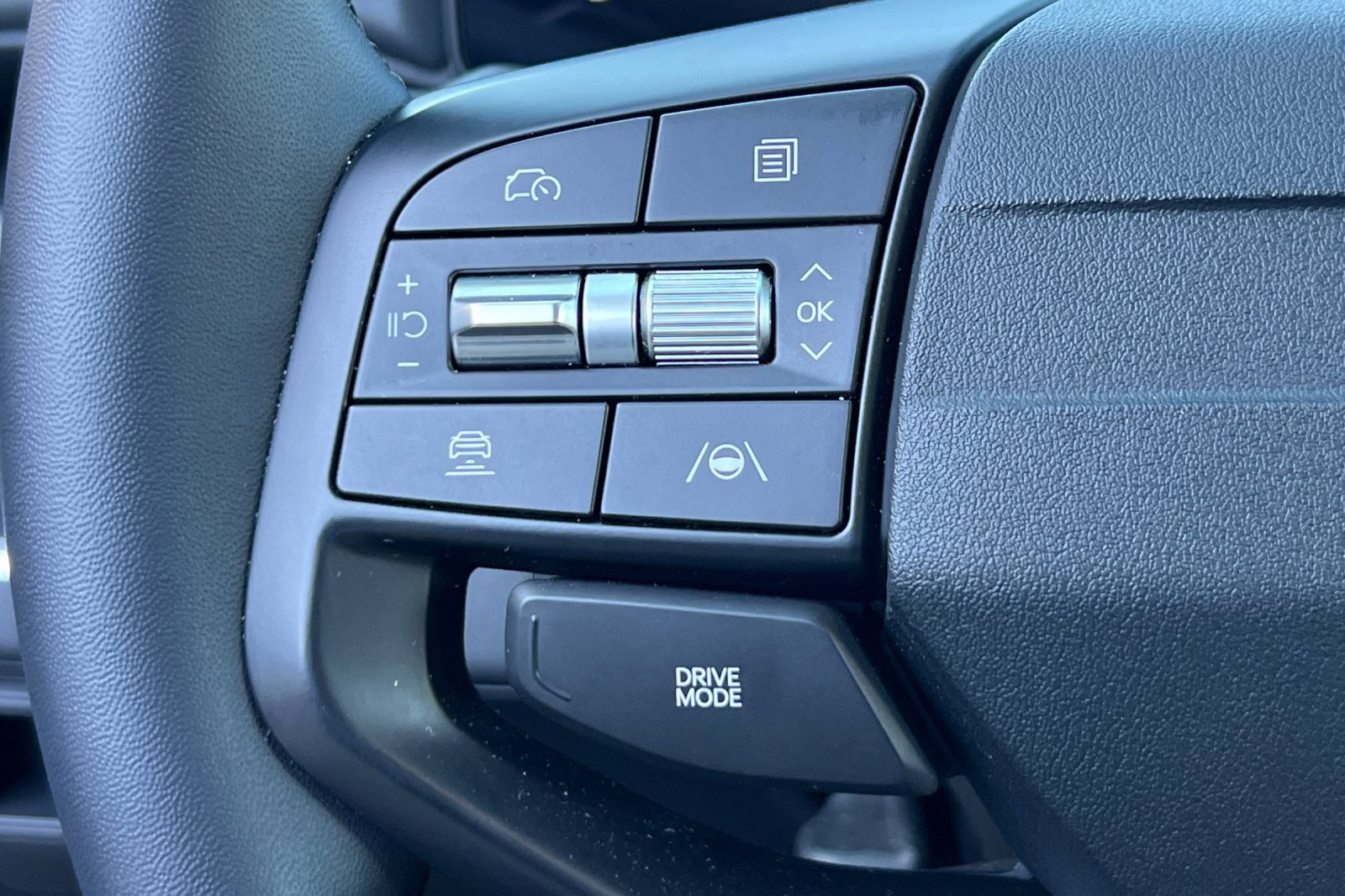 Used 2025 Kia K4 EX image 24