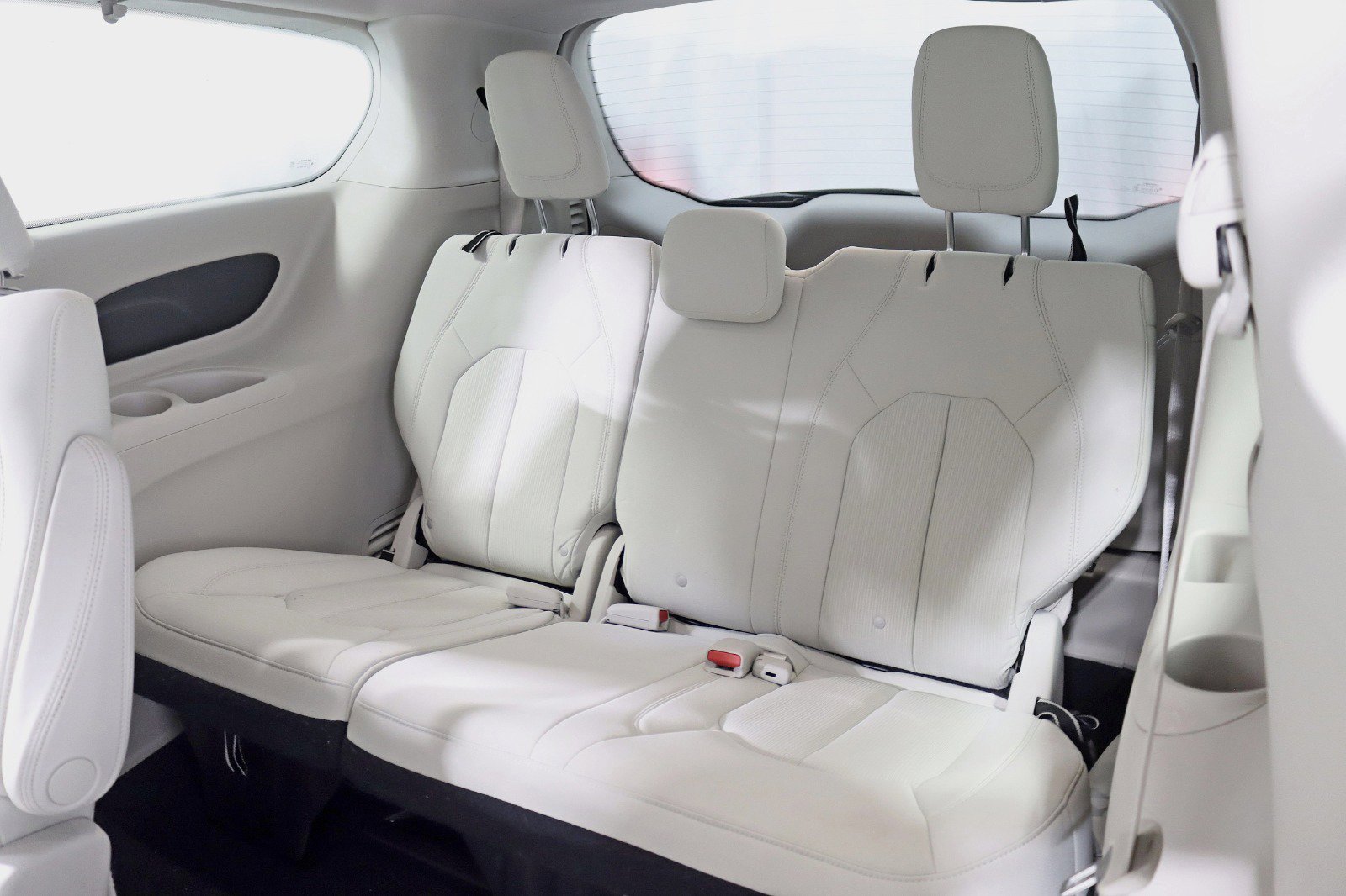 Used 2017 Chrysler Pacifica Touring image 26