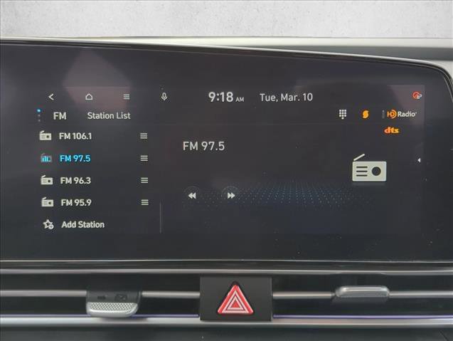 Used 2024 Hyundai Elantra SEL image 15