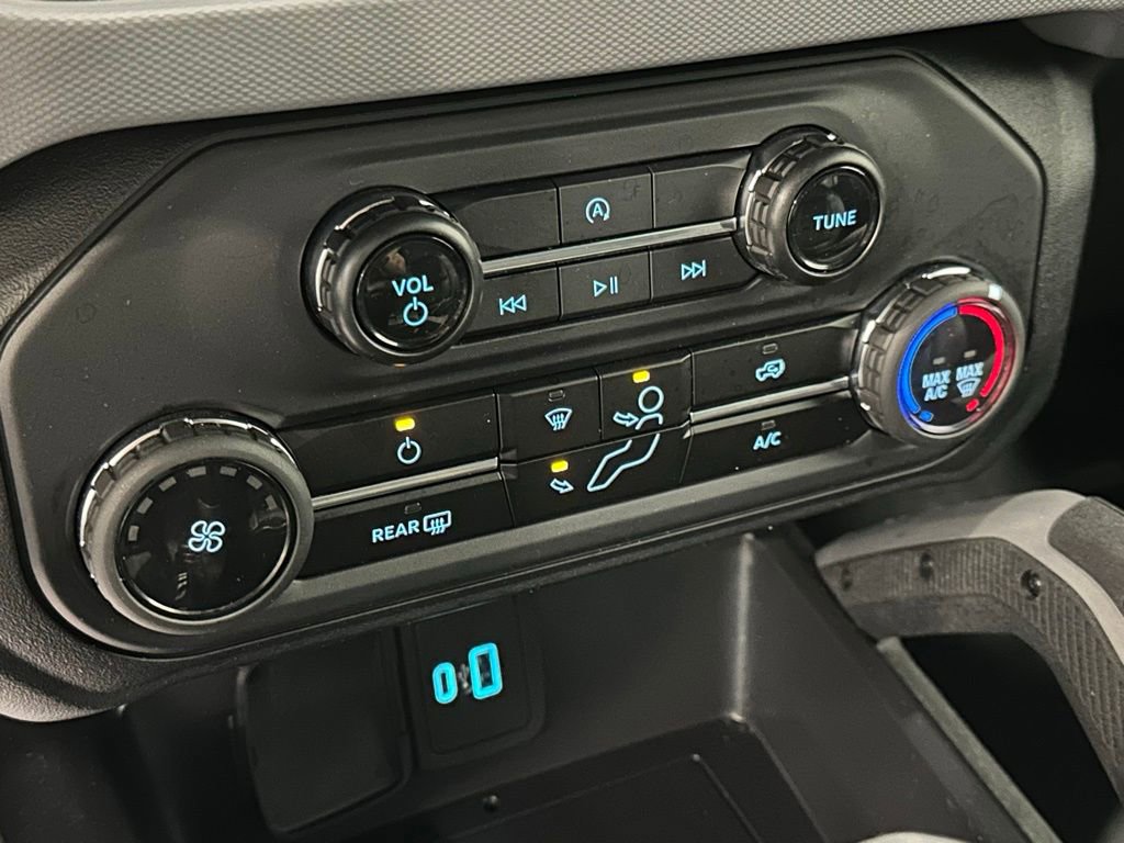 Used 2024 Ford Bronco Big Bend image 24