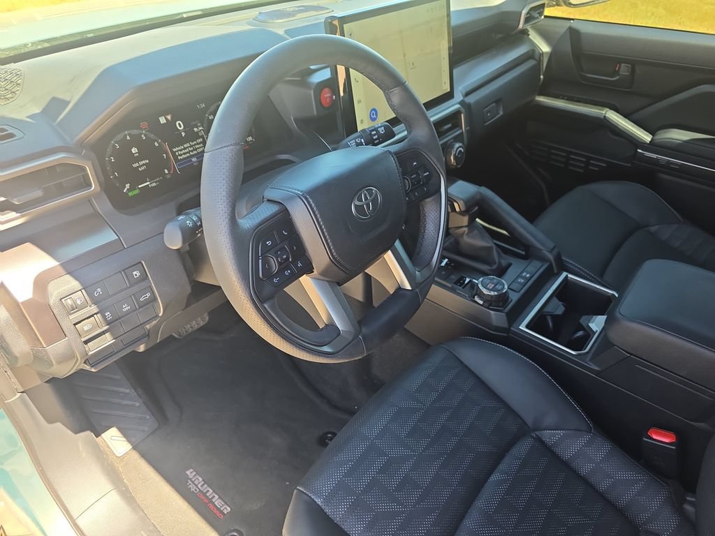 Used 2026 Toyota 4Runner TRD Off-Road Premium AWD/4WD image 16