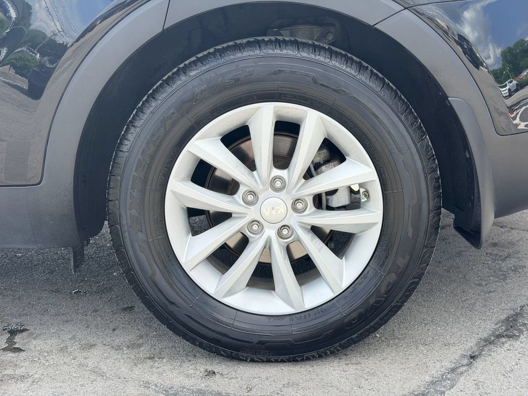 Used 2018 Kia Sorento FWD image 29
