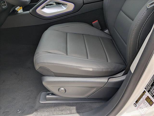 Certified 2025 Mercedes-Benz GLE 350 4MATIC image 4
