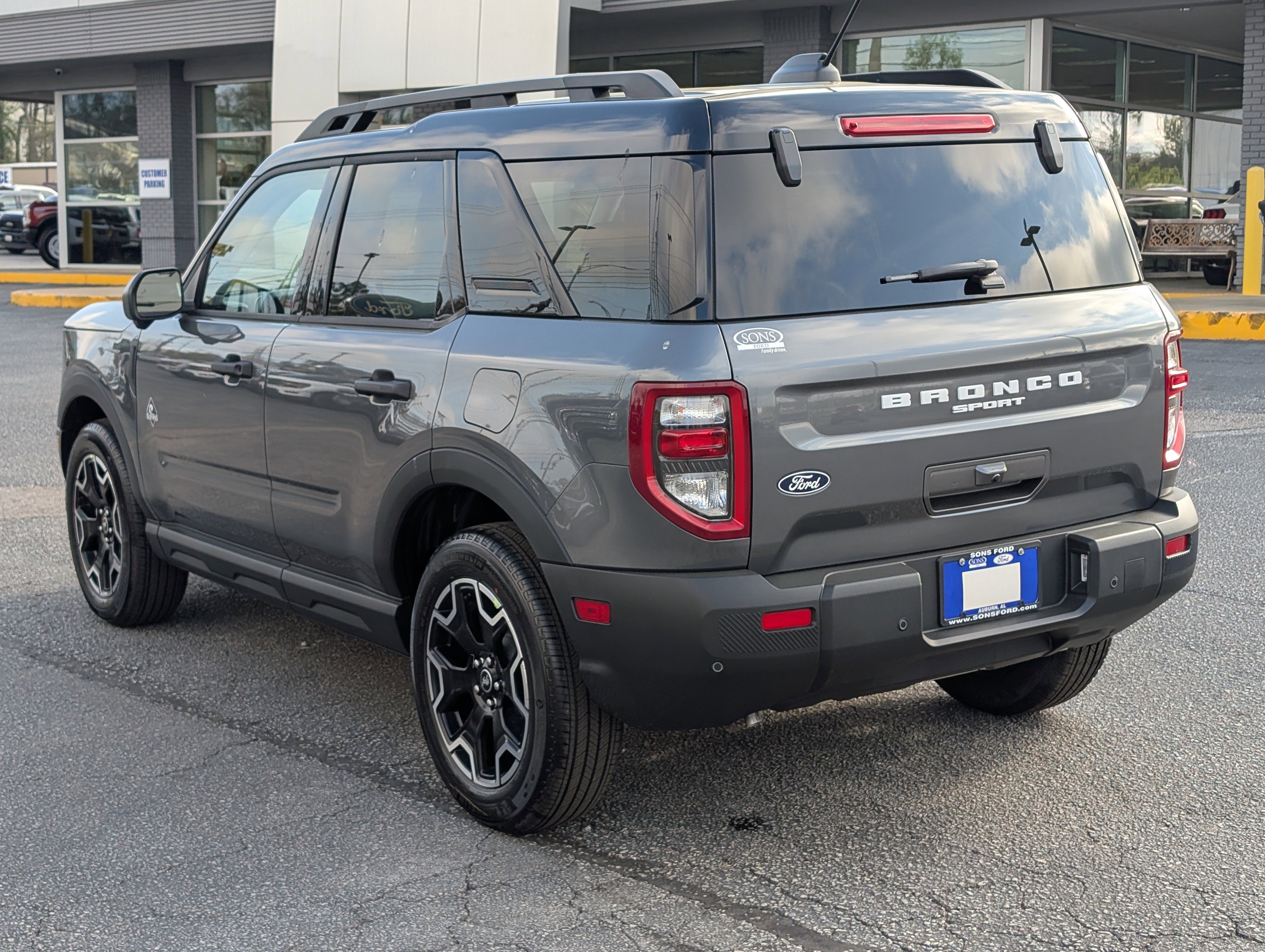 New 2026 Ford Bronco Sport Outer Banks w/ Outer Banks Tech Package+ AWD/4WD image 13