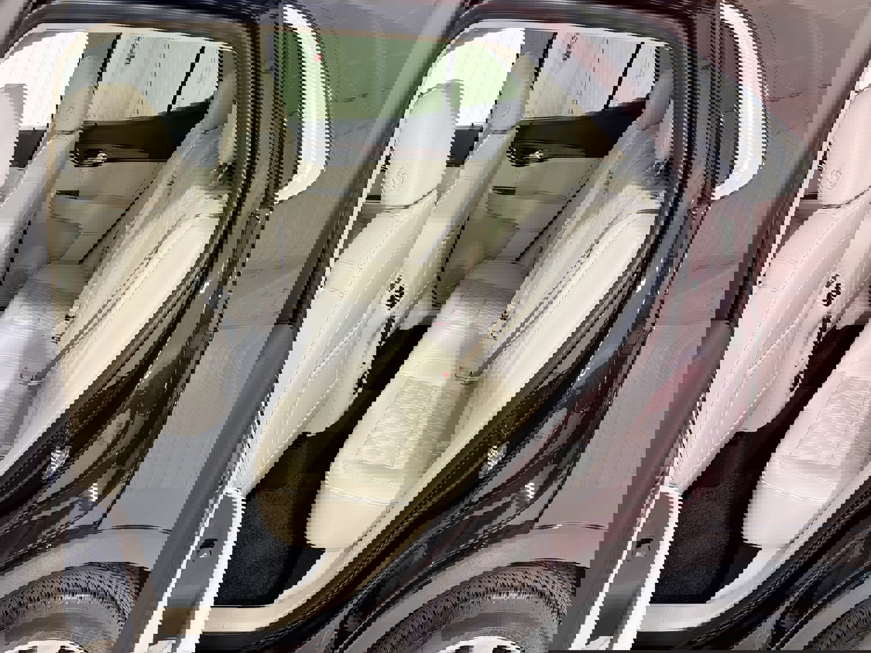 Used 2023 Buick Envision Avenir image 25