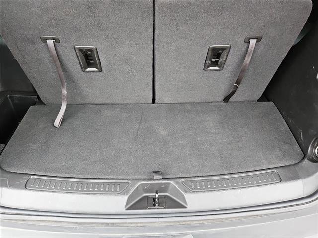 Used 2023 GMC Acadia SLE w/ Driver Convenience Package image 6