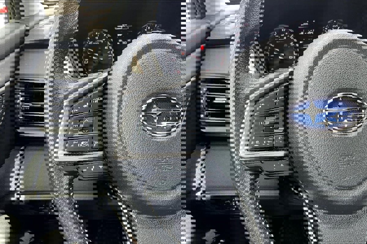 Used 2024 Subaru Outback Premium image 18