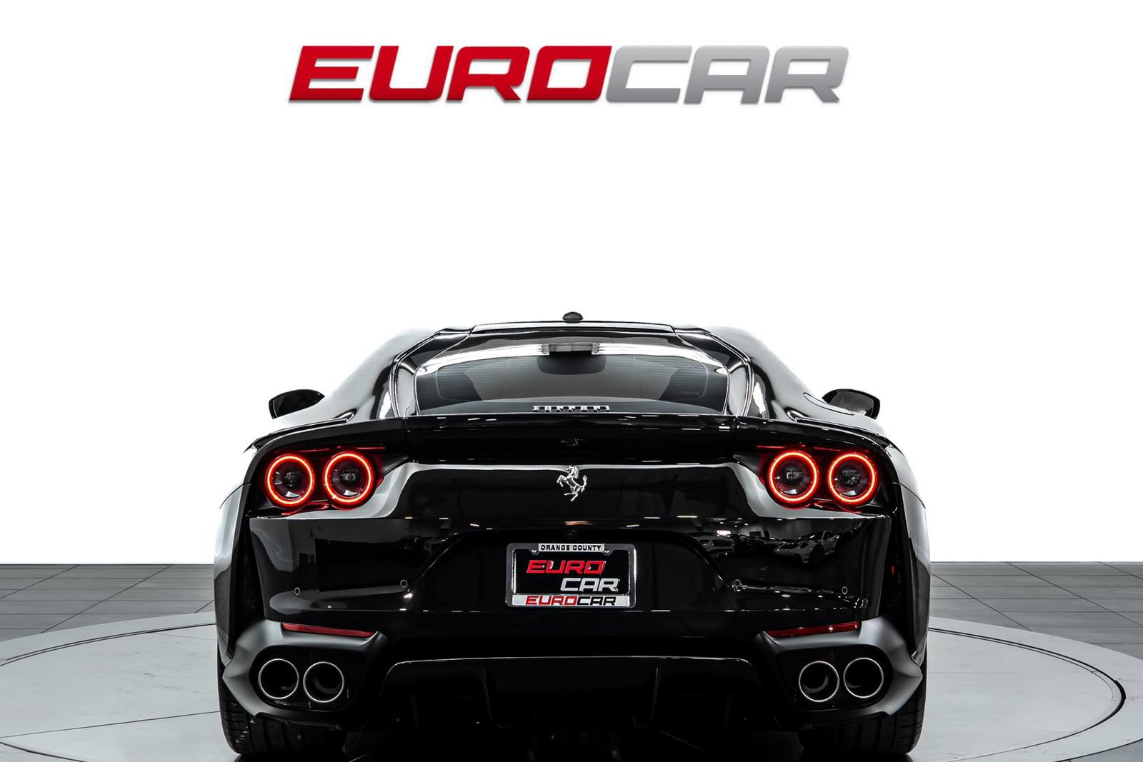 Used 2020 Ferrari 812 Superfast RWD image 4