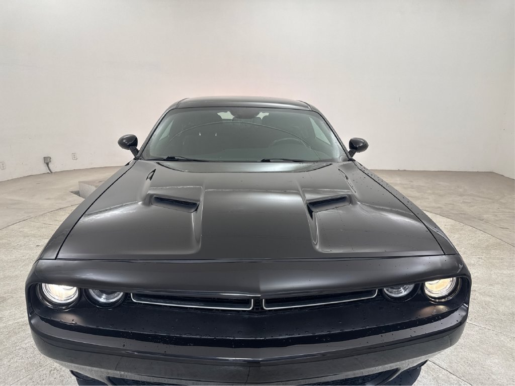 Used 2023 Dodge Challenger SXT RWD image 18