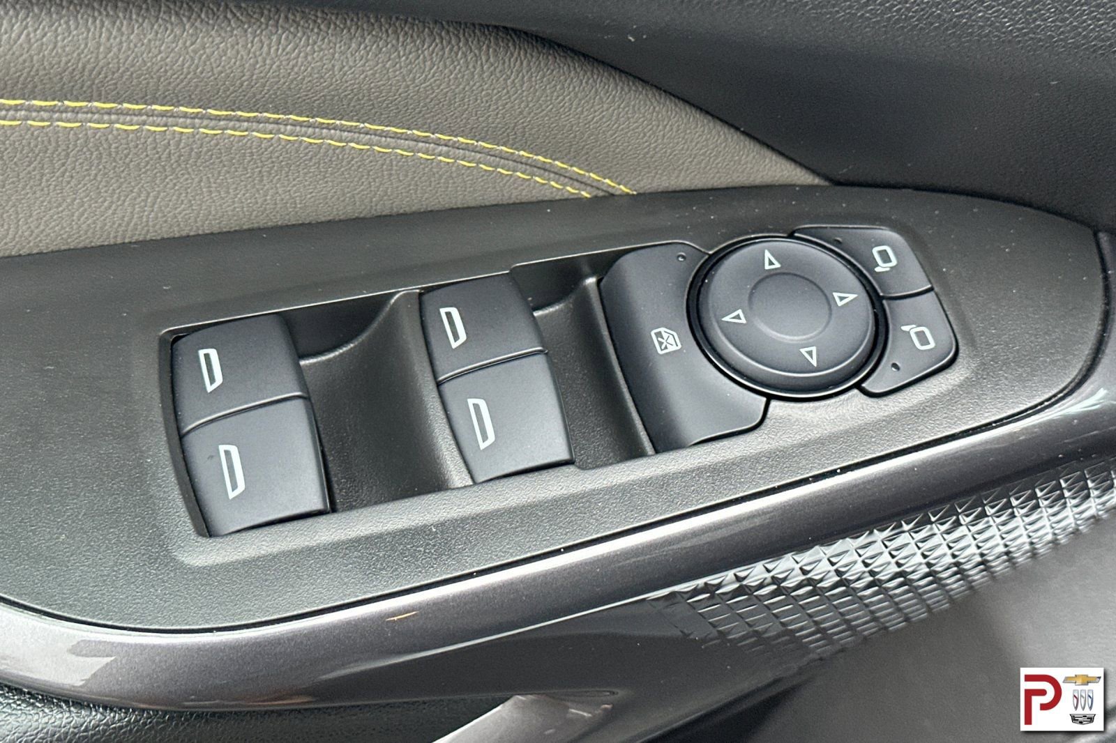 Certified 2025 Chevrolet Trax ACTIV w/ Sunroof Package image 13