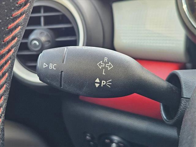 Used 2014 MINI Cooper S image 12