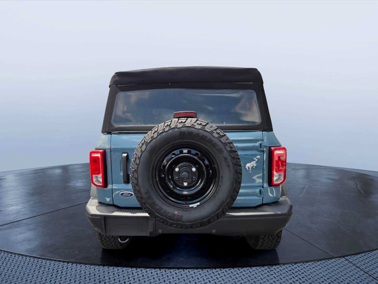 Used 2023 Ford Bronco Black Diamond AWD/4WD image 5