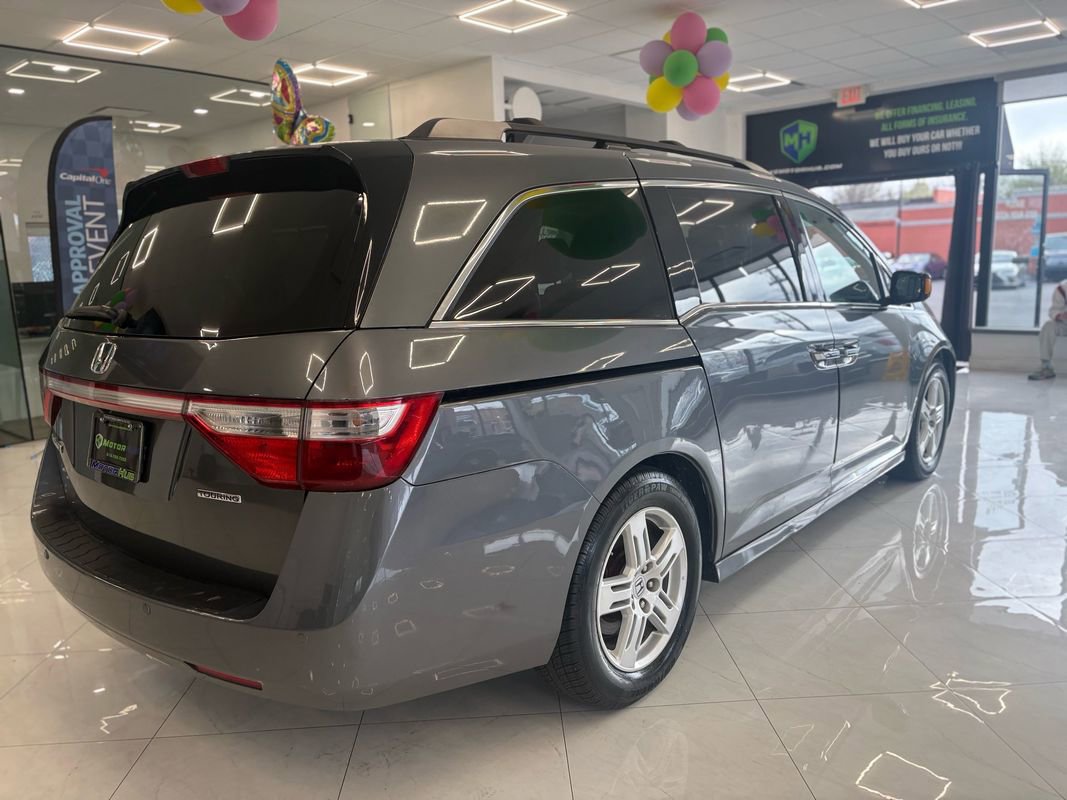 Used 2013 Honda Odyssey Touring image 12