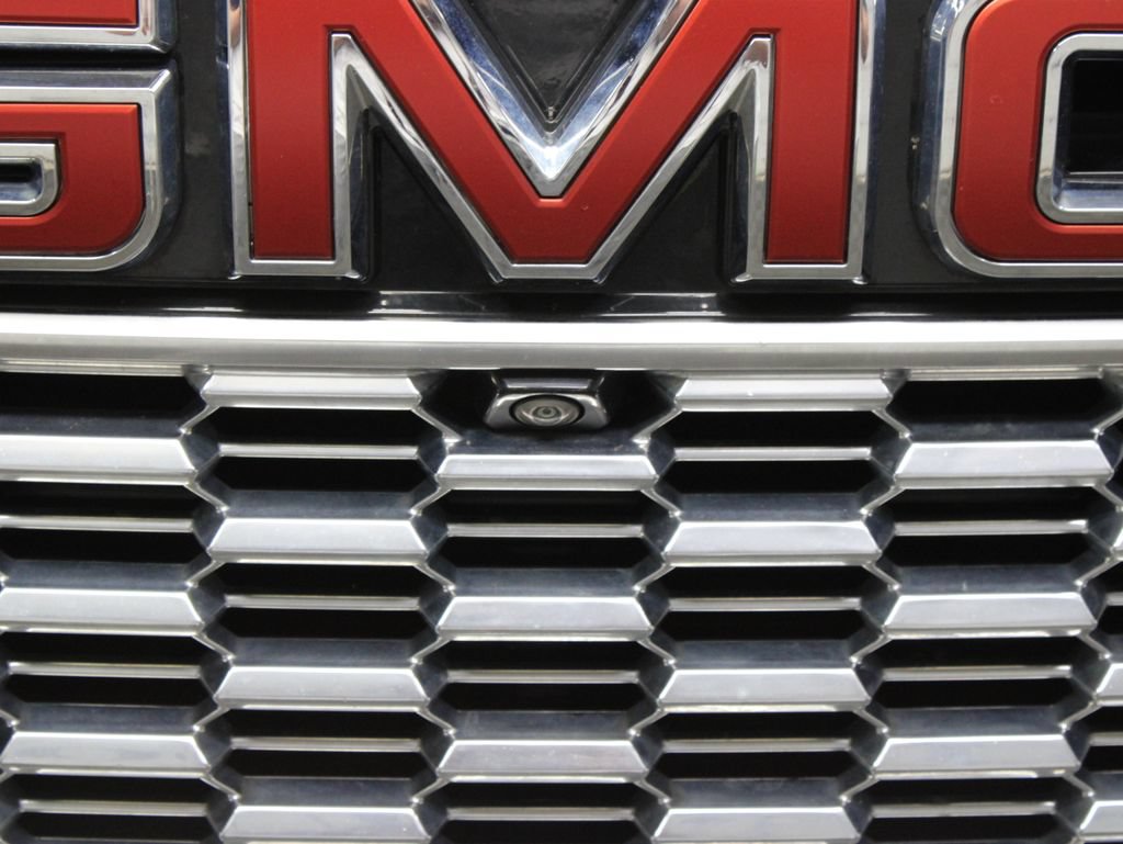 Used 2023 GMC Yukon XL Denali AWD/4WD image 56