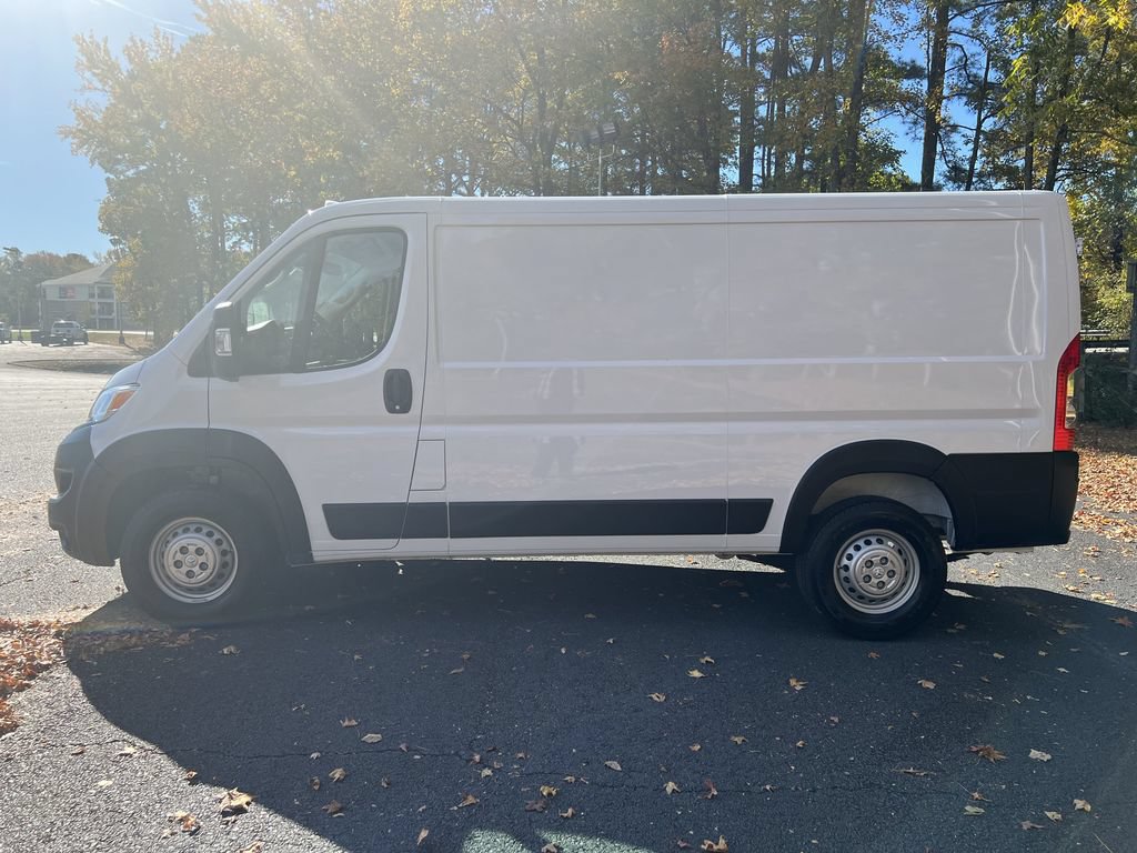 Used 2025 RAM ProMaster 2500 w/ Premium Convenience Group FWD image 7