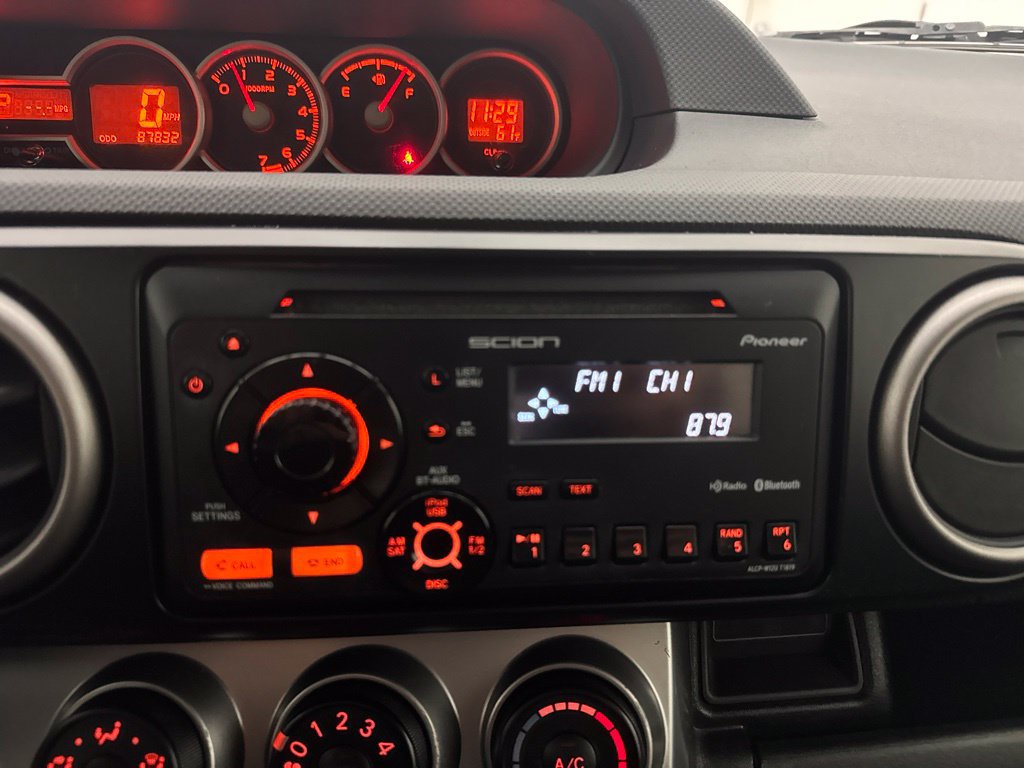 Used 2012 Scion xB FWD image 20