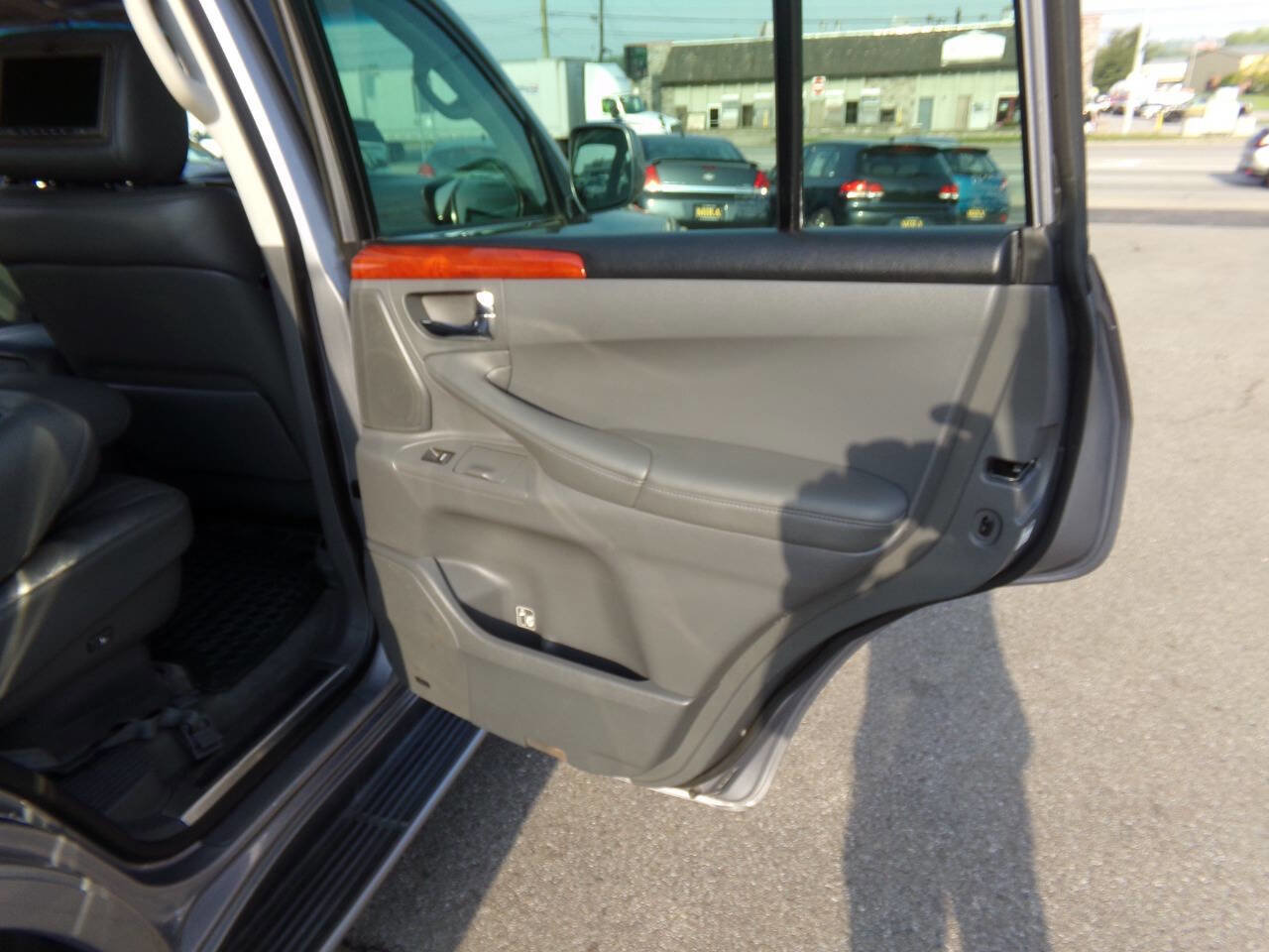 Used 2008 Lexus LX 570 4WD image 27