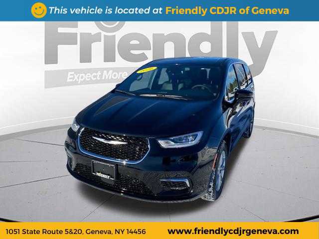 New 2026 Chrysler Pacifica Select