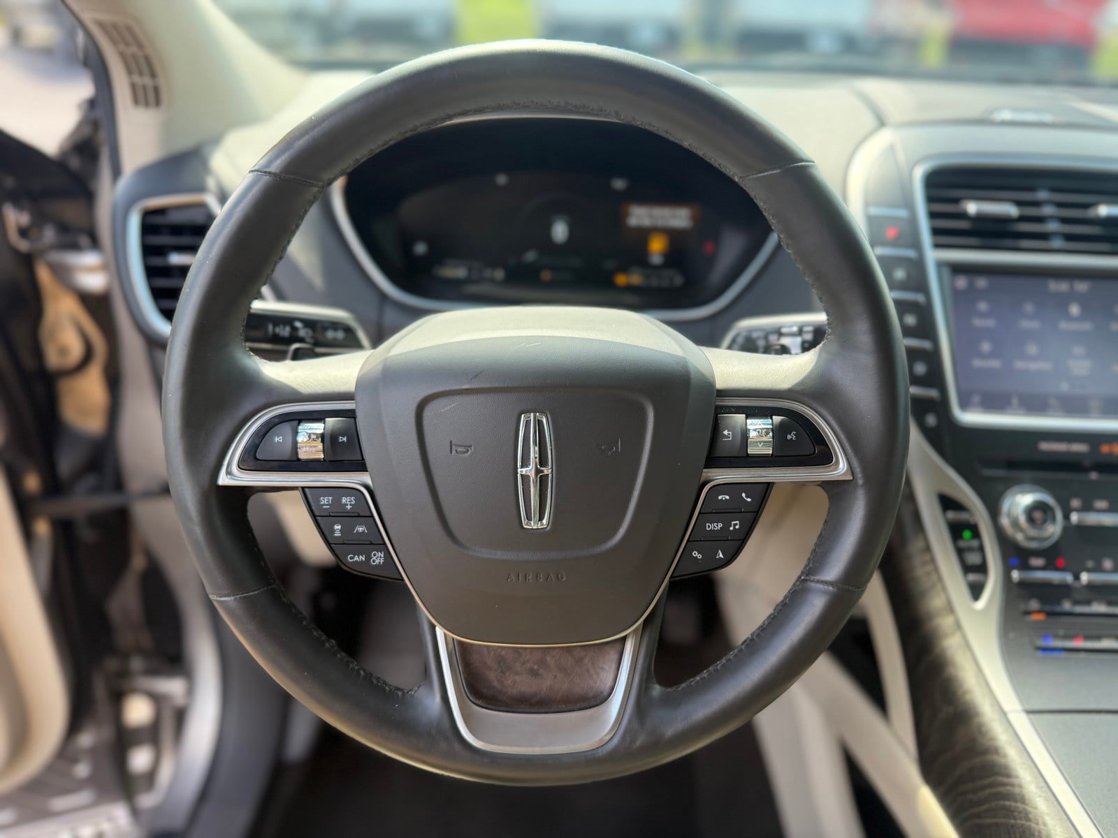Used 2020 Lincoln Nautilus Reserve w/ Equipment Group 201A AWD/4WD image 9