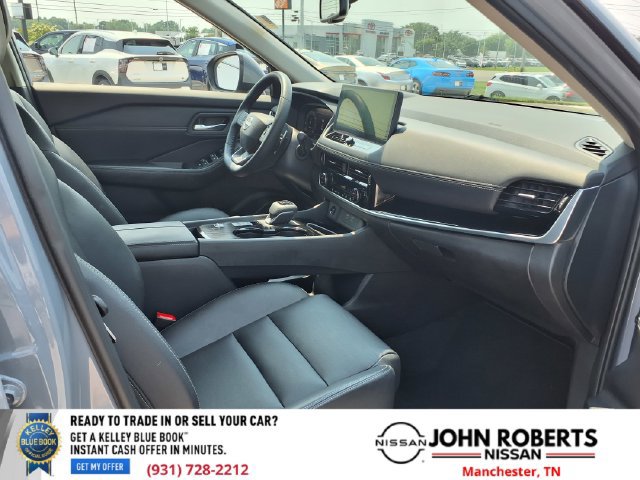 Certified 2025 Nissan Rogue SL FWD image 19