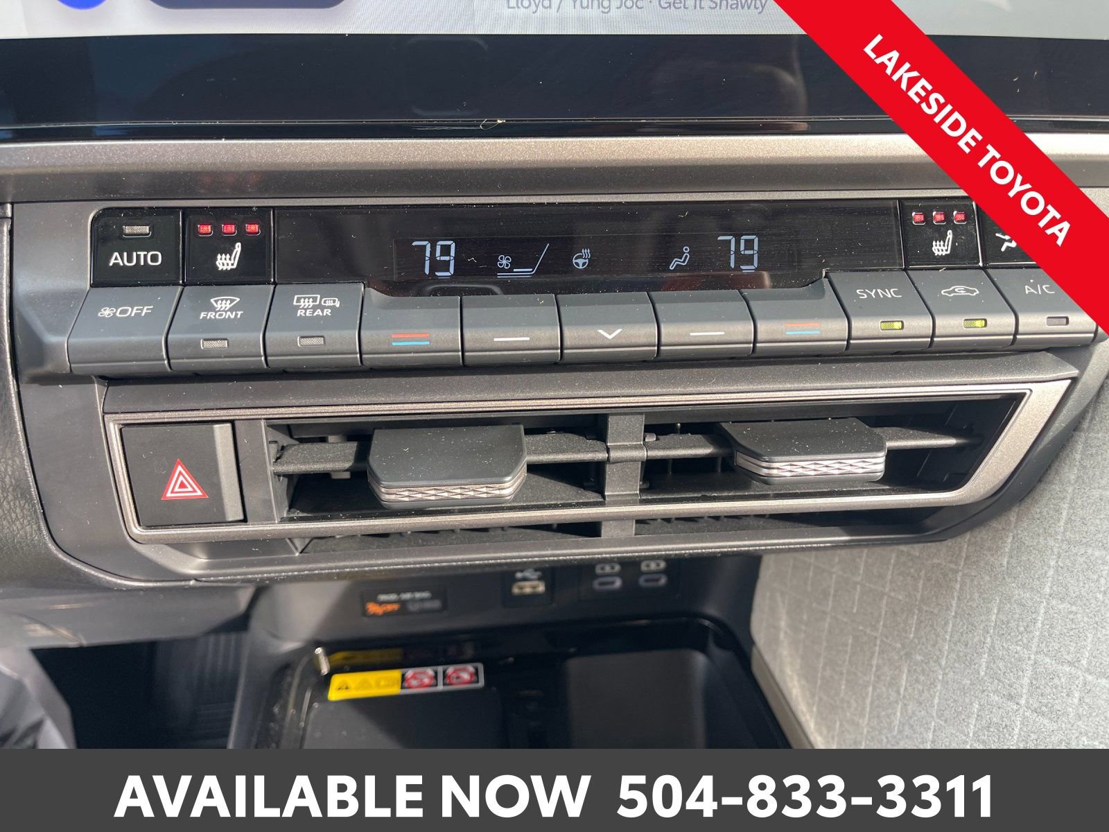 Used 2025 Toyota Camry XLE image 33