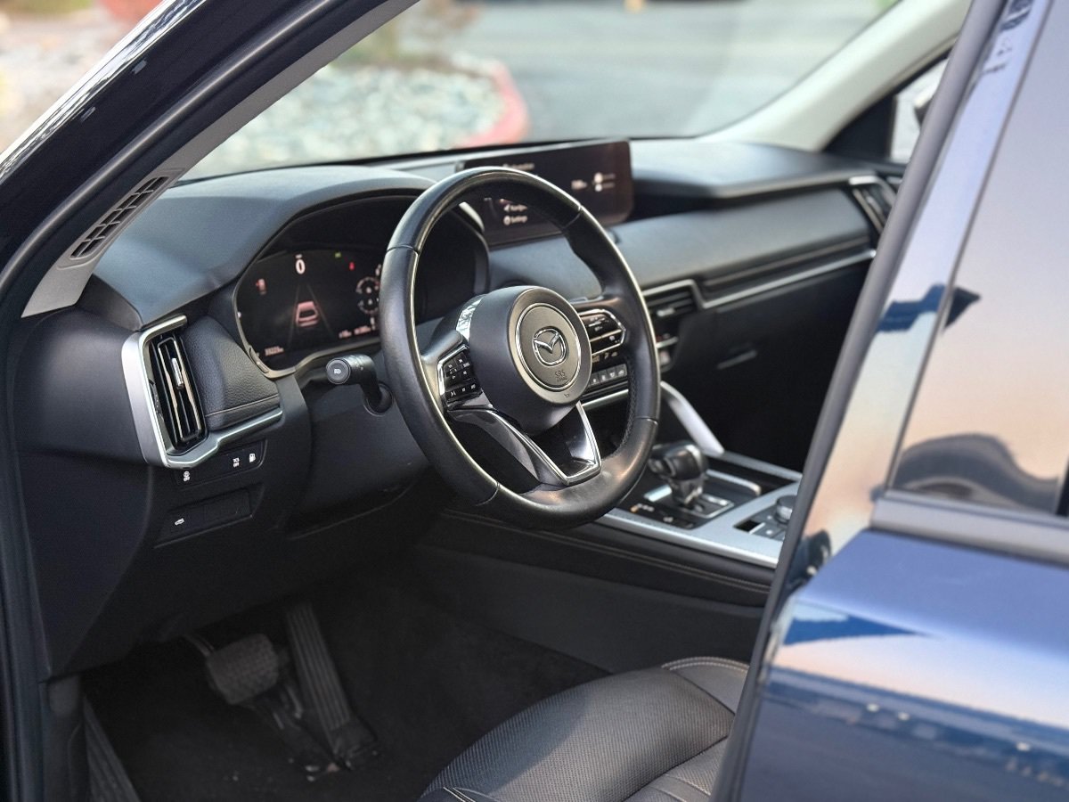 Used 2024 MAZDA CX-90 Plug-In Hybrid w/ Preferred AWD/4WD image 14