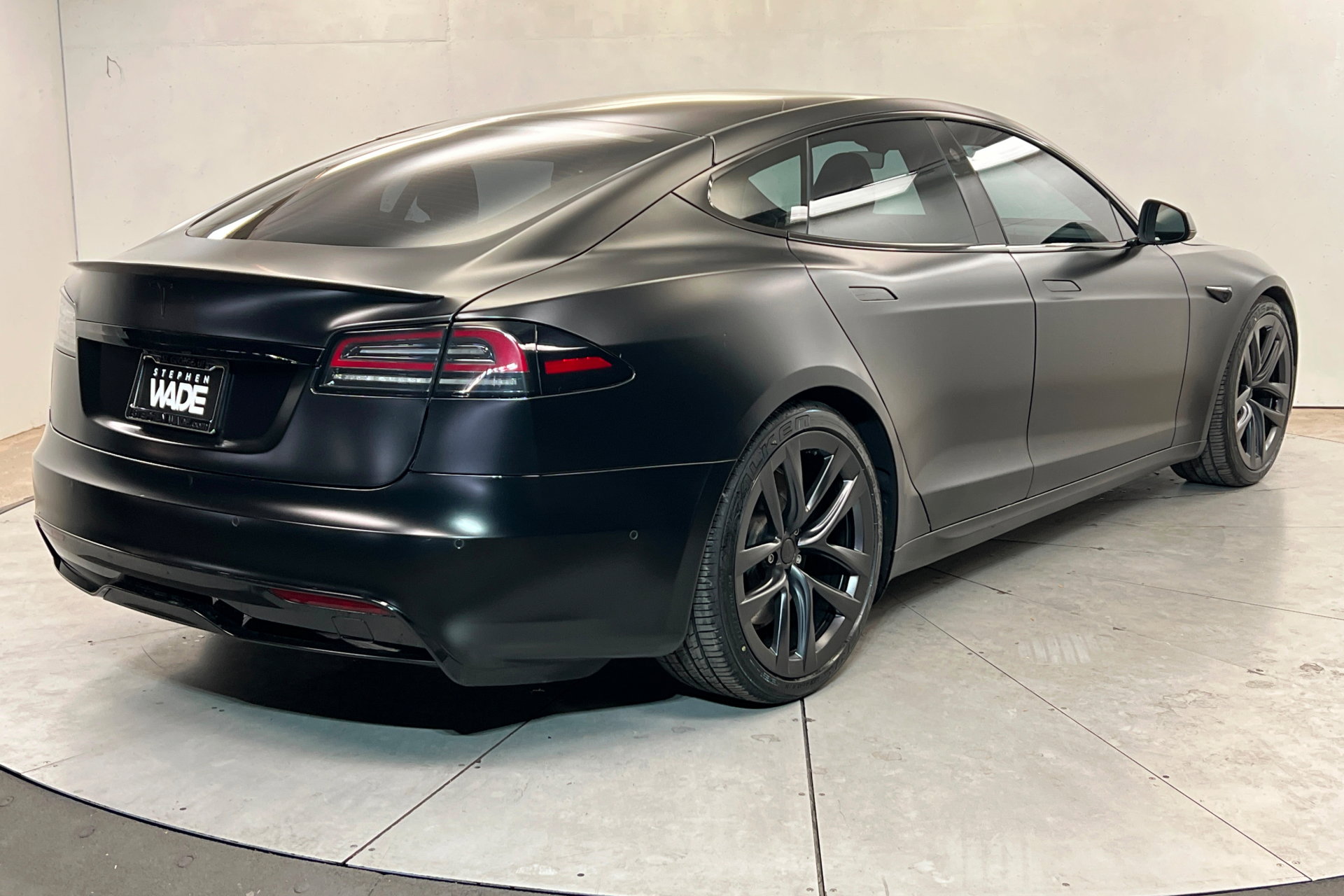 Used 2022 Tesla Model S Plaid AWD/4WD image 5