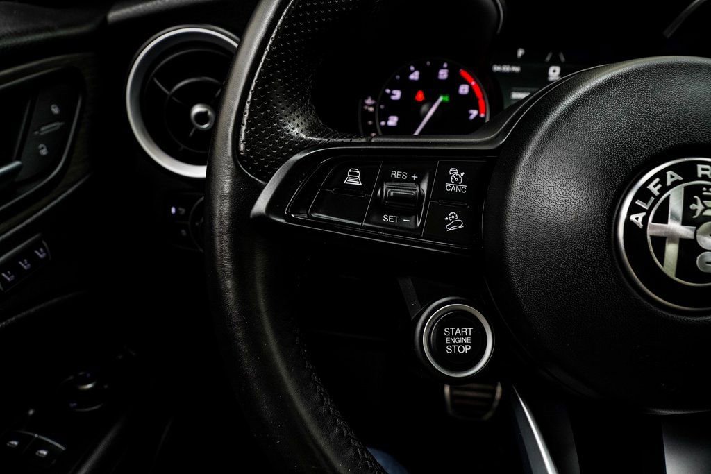 Used 2022 Alfa Romeo Stelvio Ti image 31