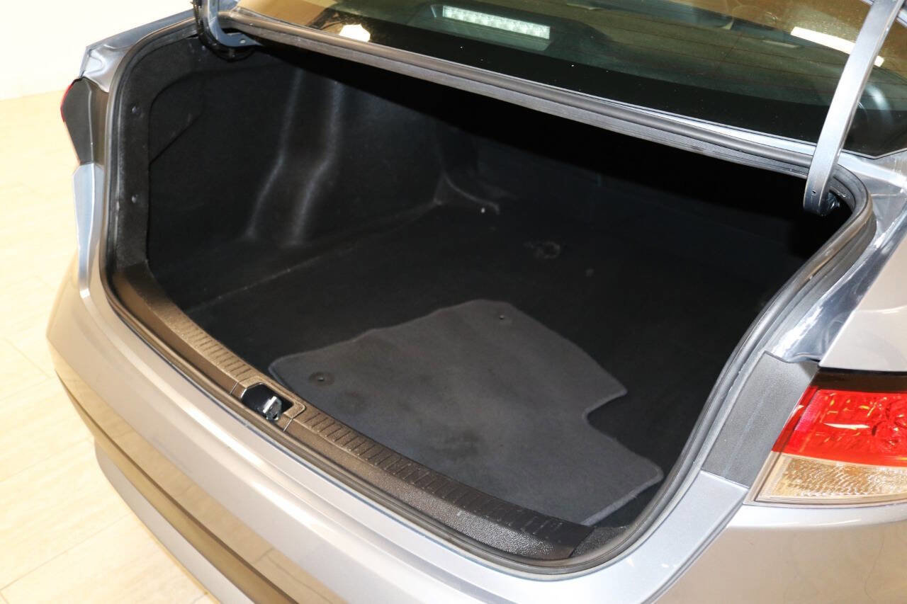 Used 2022 Toyota Corolla LE image 71