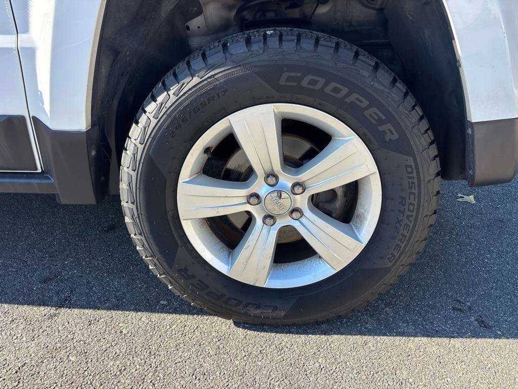 Used 2015 Jeep Patriot Latitude image 30