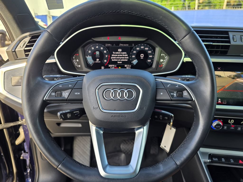 Used 2022 Audi Q3 2.0T Premium Plus AWD/4WD image 24