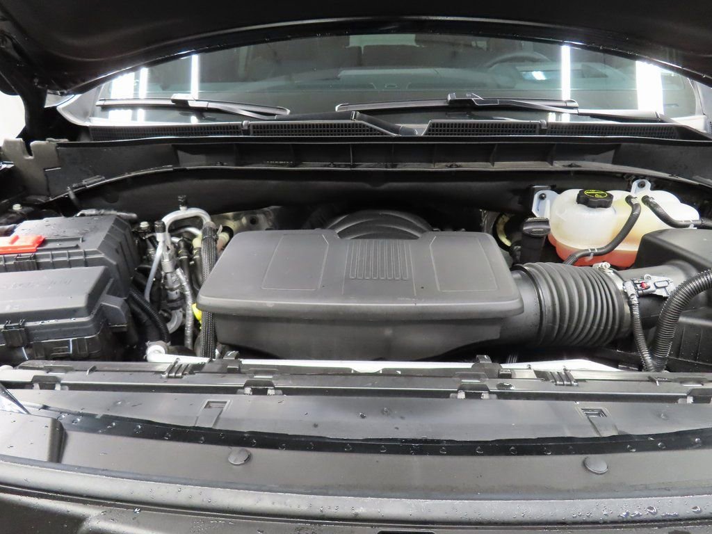 Used 2025 GMC Yukon XL AT4 w/ AT4 Premium Package image 28