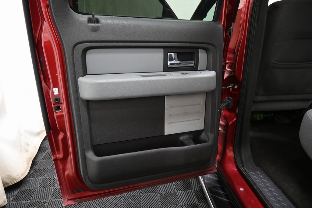 Used 2014 Ford F150 XLT w/ Equipment Group 302A Luxury image 21