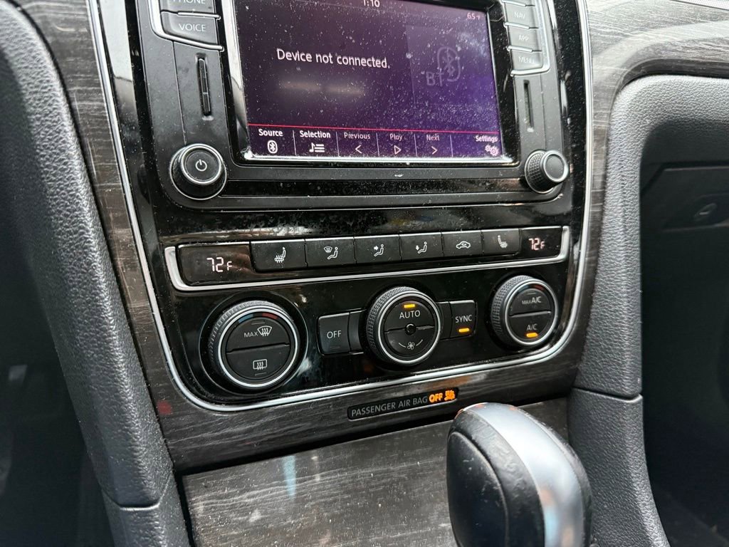 Used 2018 Volkswagen Passat 2.0T SE image 9