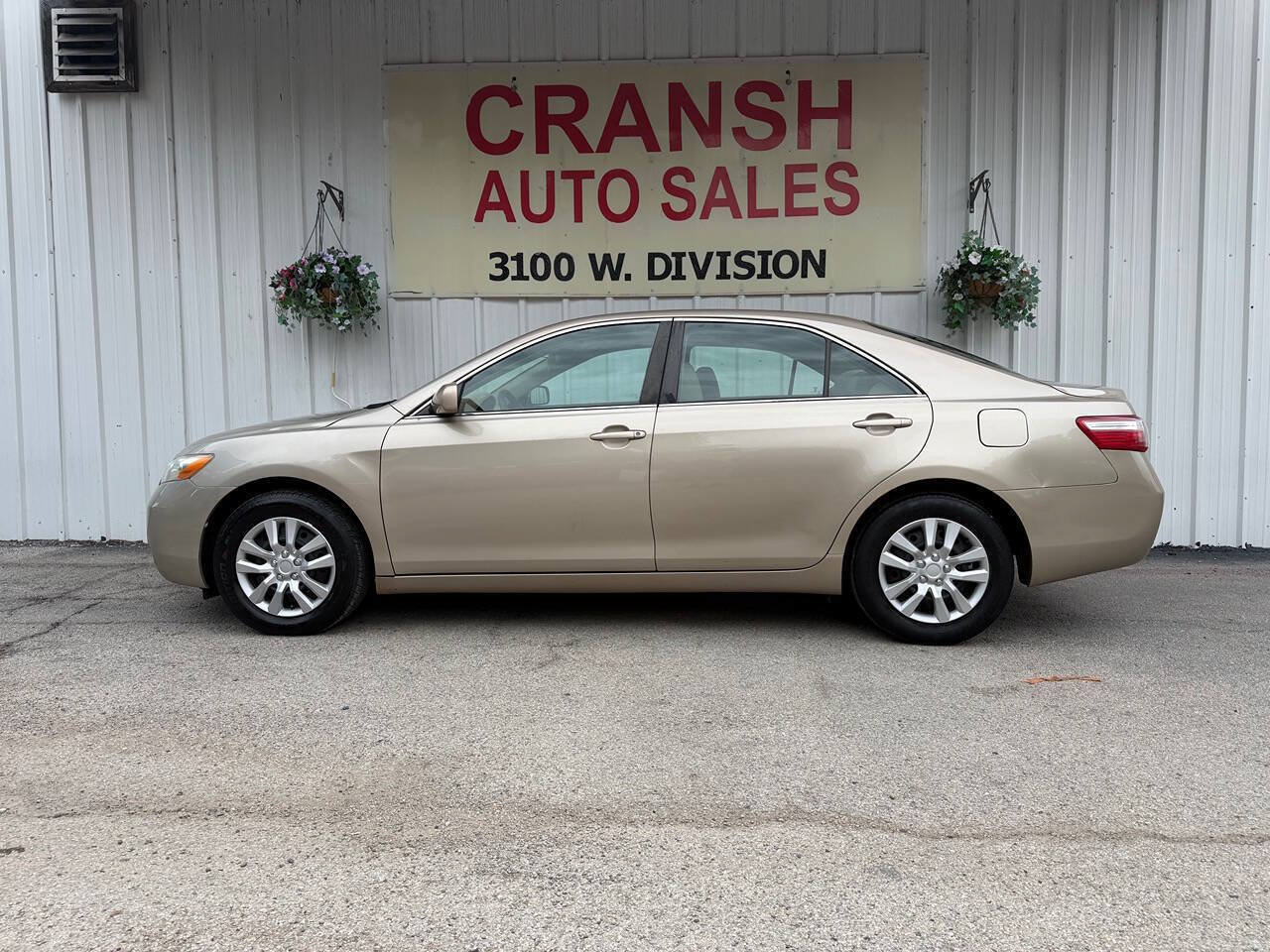 Used 2009 Toyota Camry LE FWD image 10