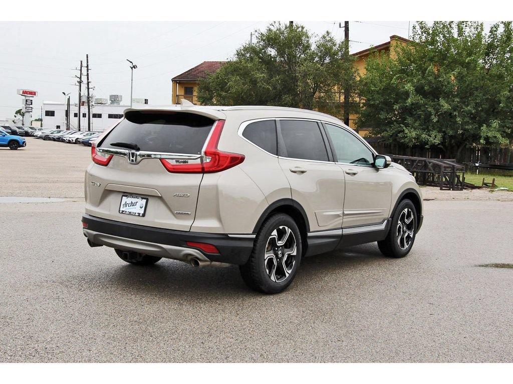 Used 2018 Honda CR-V Touring image 3