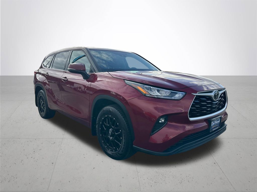 Used 2020 Toyota Highlander LE AWD/4WD image 5