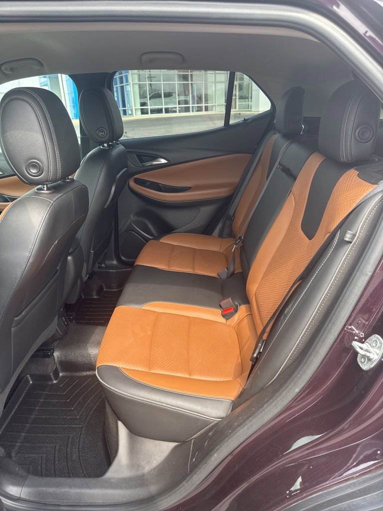 Used 2021 Buick Encore GX Essence image 34