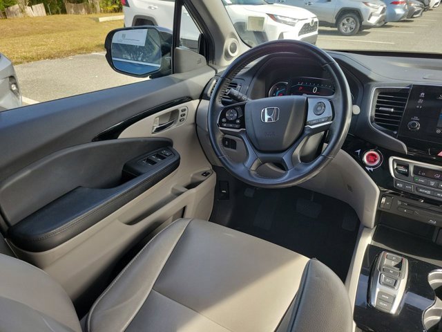 Used 2019 Honda Pilot Touring image 7