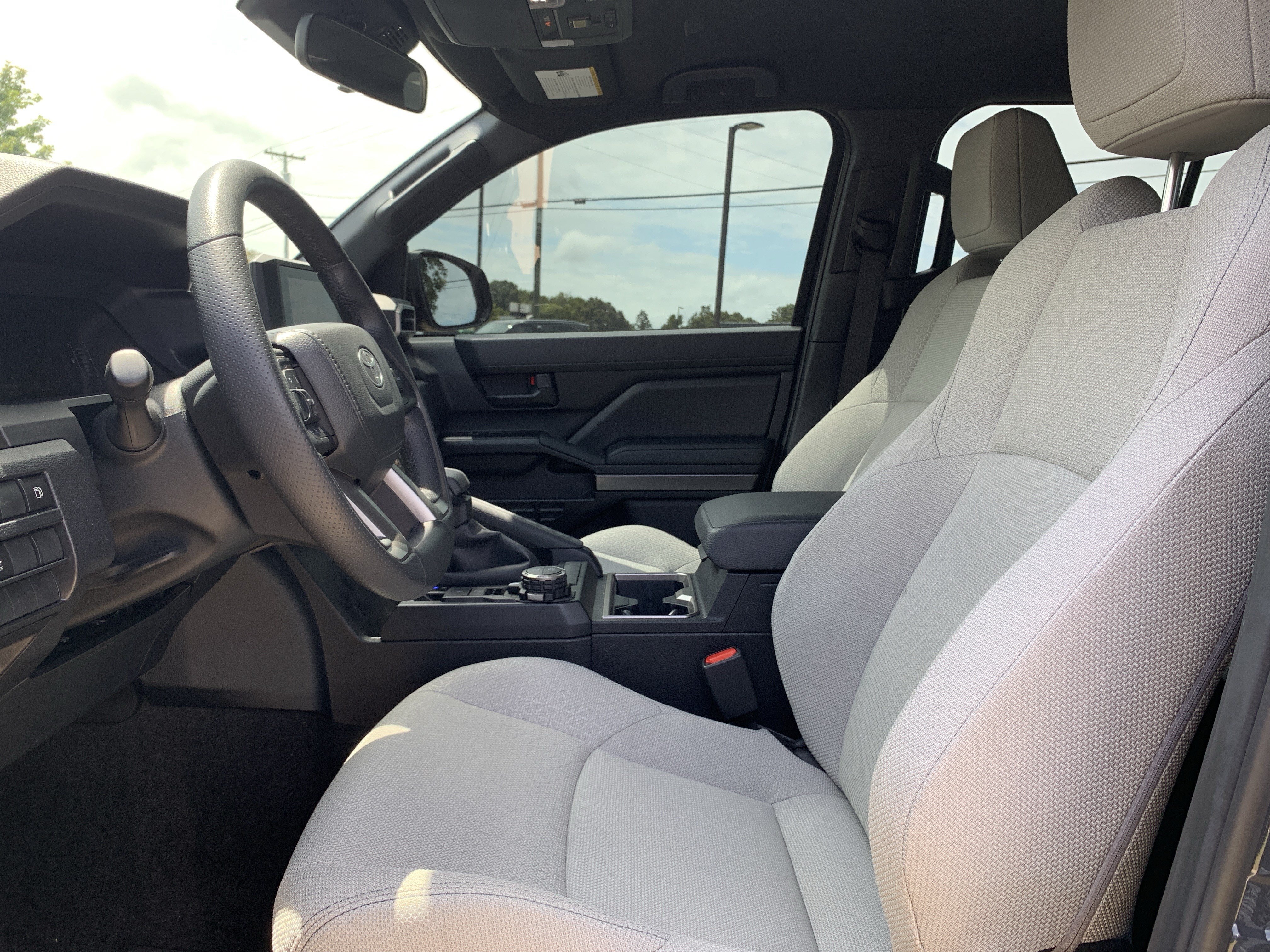 Used 2026 Toyota 4Runner SR5 AWD/4WD image 16