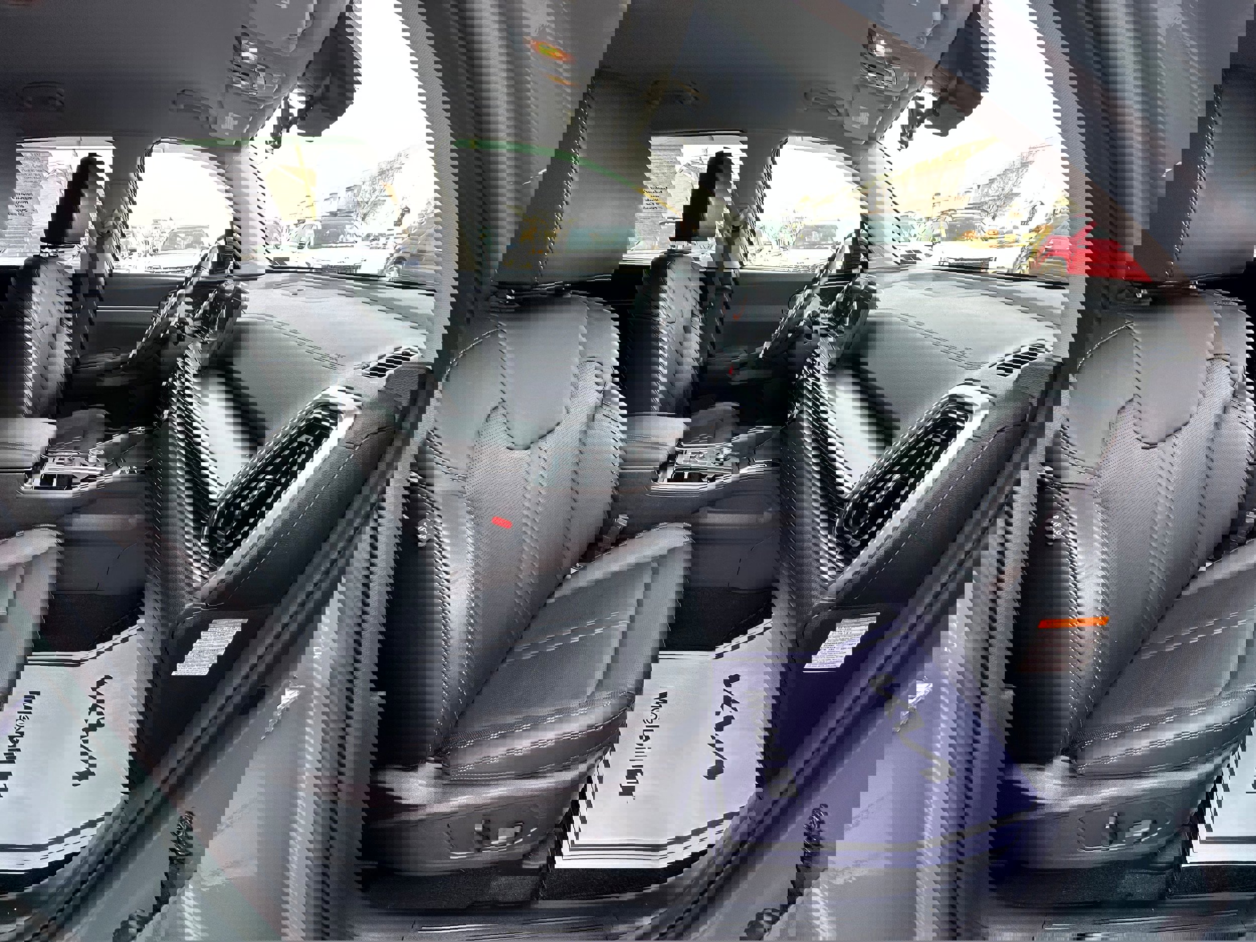 Used 2025 Kia Sorento EX image 29