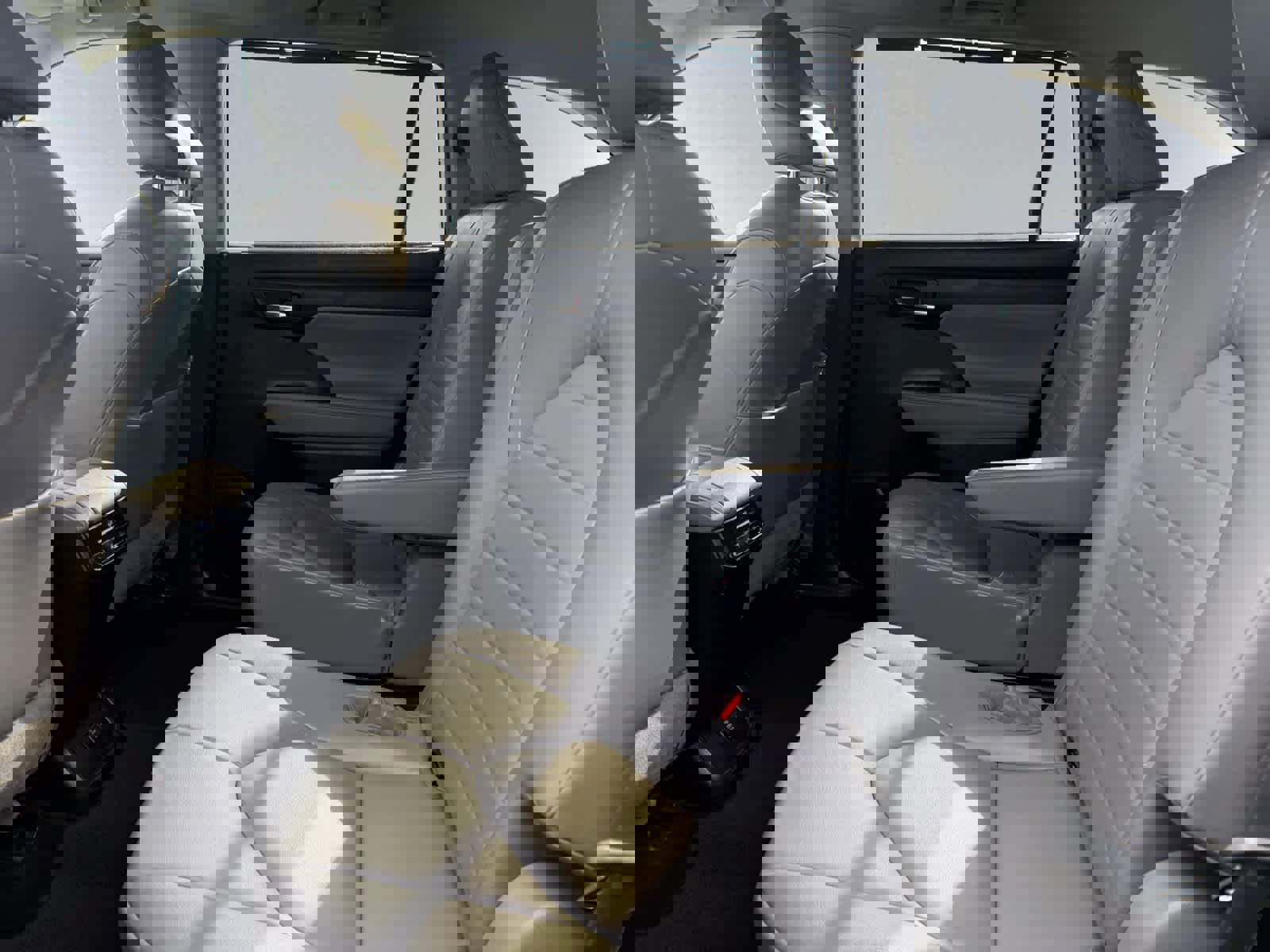 Used 2021 Toyota Highlander XLE image 18