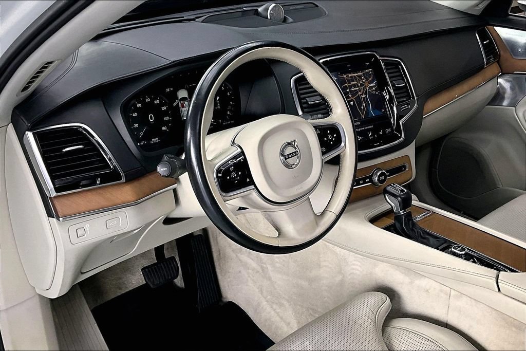 Used 2016 Volvo XC90 T6 Inscription AWD/4WD image 12