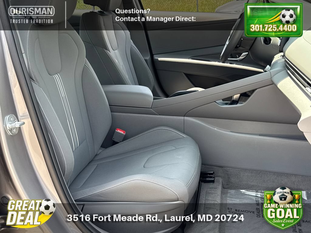 Used 2023 Hyundai Elantra SEL FWD image 19