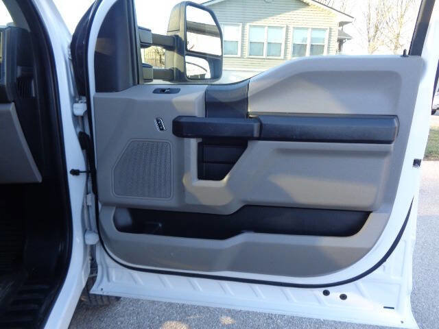 Used 2019 Ford F250 XL w/ XL Value Package image 29