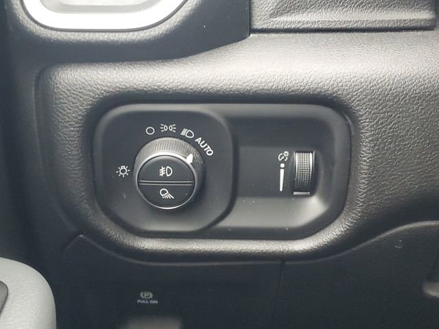 Used 2020 RAM 1500 Big Horn image 34