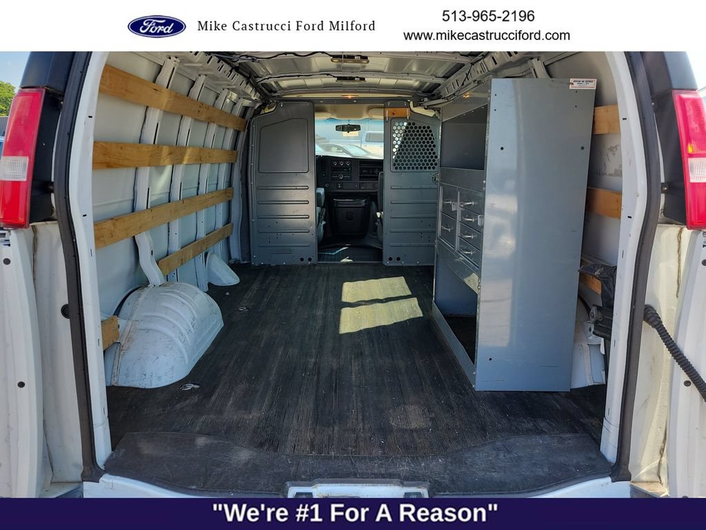 Used 2017 GMC Savana 2500 RWD image 11