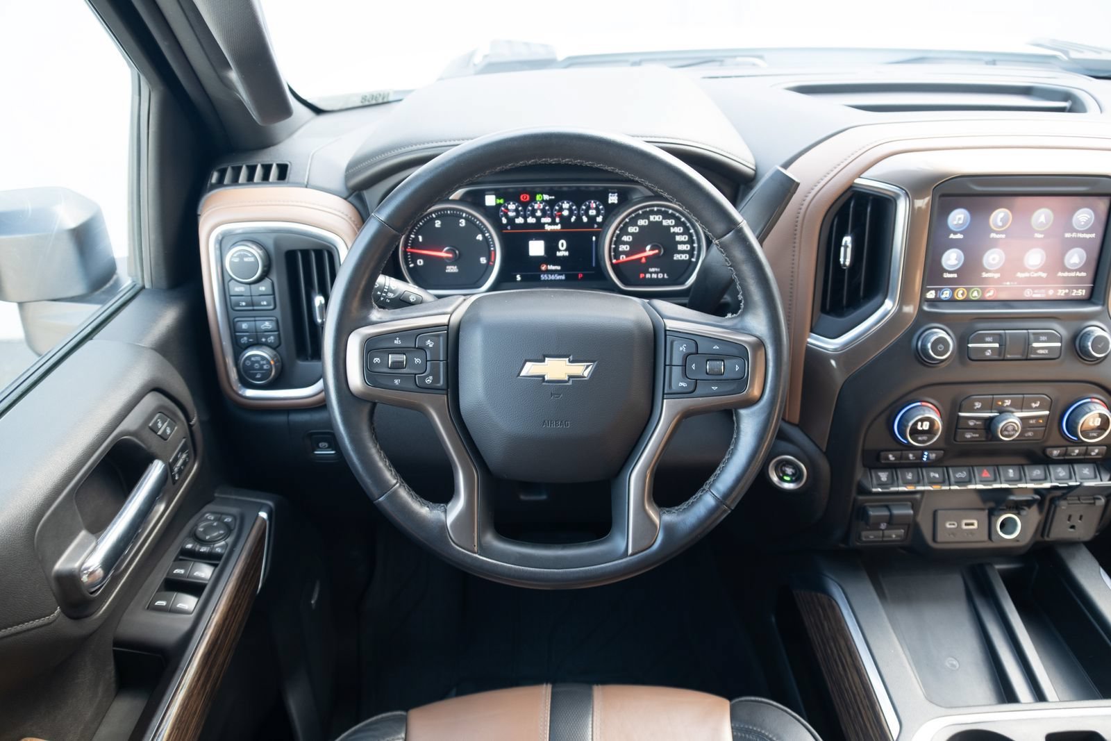 Used 2022 Chevrolet Silverado 3500 High Country w/ Z71 Off-Road Package AWD/4WD image 2