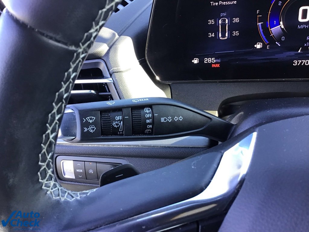 Used 2024 Chevrolet Traverse LT image 35