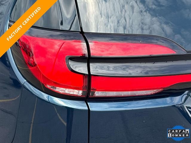 Used 2025 Chrysler Pacifica Premium FWD image 11